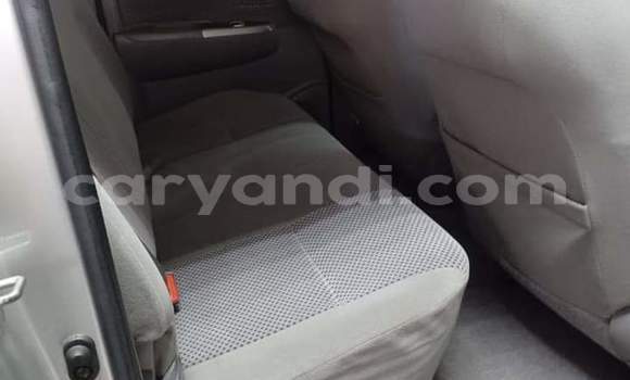 Acheter Occasion Voiture Toyota Hilux Beige à Lusaka, Zambie Acheter Occasion Voiture Toyota Hilux Beige à Lusaka, Zambie