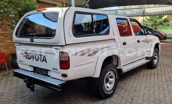 Nunua Ilio tumika Toyota Hilux Nyeupe Gari ndani ya Lusaka nchini Zambia Nunua Ilio tumika Toyota Hilux Nyeupe Gari ndani ya Lusaka nchini Zambia