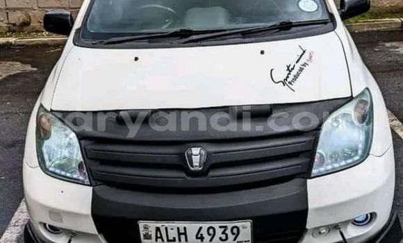 Acheter Occasion Voiture Toyota IST Blanc à Lusaka, Zambie Acheter Occasion Voiture Toyota IST Blanc à Lusaka, Zambie