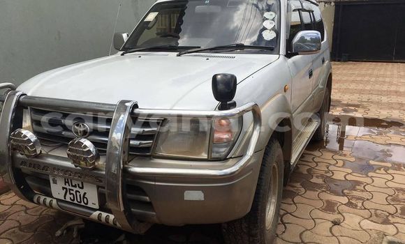 Nunua Ilio tumika Toyota Land Cruiser Prado Fedha Gari ndani ya Lusaka nchini Zambia
