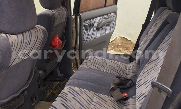 Acheter Occasion Voiture Toyota Land Cruiser Prado Gris à Lusaka, Zambie Acheter Occasion Voiture Toyota Land Cruiser Prado Gris à Lusaka, Zambie