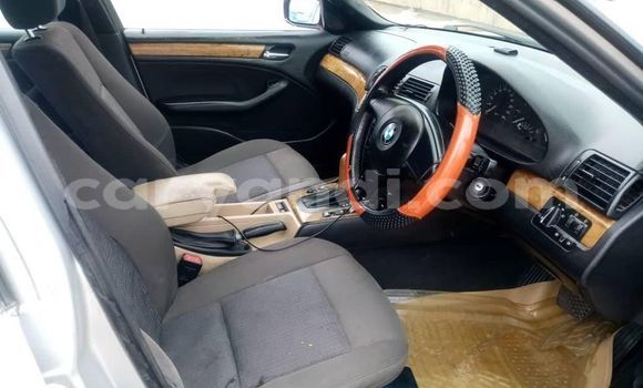 Acheter Occasion Voiture BMW 3–Series Gris à Lusaka, Zambie Acheter Occasion Voiture BMW 3–Series Gris à Lusaka, Zambie