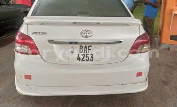 Acheter Occasion Voiture Toyota Belta Blanc à Lusaka, Zambie Acheter Occasion Voiture Toyota Belta Blanc à Lusaka, Zambie