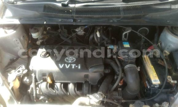 Acheter Occasion Voiture Toyota Vitz Gris à Lusaka, Zambie Acheter Occasion Voiture Toyota Vitz Gris à Lusaka, Zambie