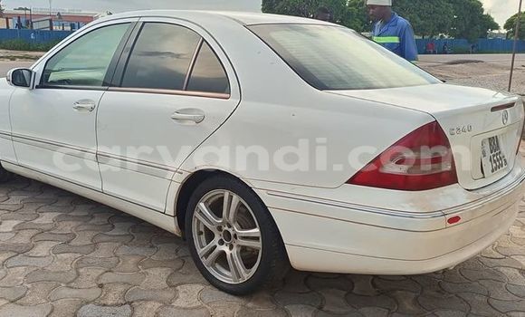 Acheter Occasion Voiture Mercedes‒Benz C–Class Blanc à Lusaka, Zambie Acheter Occasion Voiture Mercedes‒Benz C–Class Blanc à Lusaka, Zambie