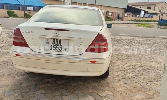Acheter Occasion Voiture Mercedes‒Benz C–Class Blanc à Lusaka, Zambie Acheter Occasion Voiture Mercedes‒Benz C–Class Blanc à Lusaka, Zambie