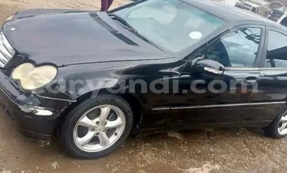 Acheter Occasion Voiture Mercedes‒Benz C–Class Noir à Lusaka, Zambie