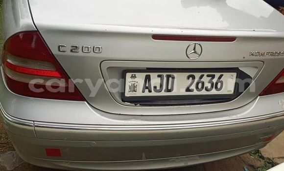 Acheter Occasion Voiture Mercedes-Benz C-Classe Gris à Lusaka, Zambie Acheter Occasion Voiture Mercedes-Benz C-Classe Gris à Lusaka, Zambie
