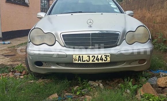 Acheter Occasion Voiture Mercedes-Benz C-Classe Gris à Lusaka, Zambie Acheter Occasion Voiture Mercedes-Benz C-Classe Gris à Lusaka, Zambie