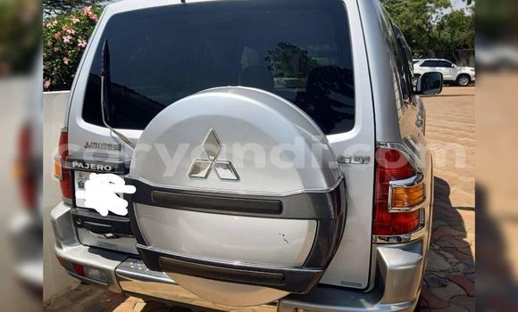 Acheter Occasion Voiture Mitsubishi Pajero Gris à Lusaka, Zambie Acheter Occasion Voiture Mitsubishi Pajero Gris à Lusaka, Zambie