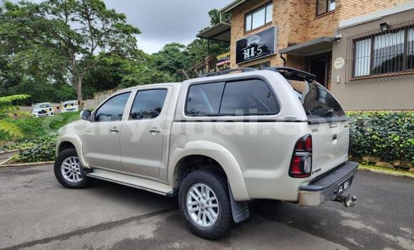 Buy Used Toyota Hilux Silver Car in Livingstone in Zambia Buy Used Toyota Hilux Silver Car in Livingstone in Zambia