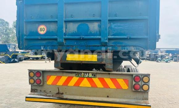 Buy Used Caterpillar 120 Blue Truck in Lusaka in Zambia