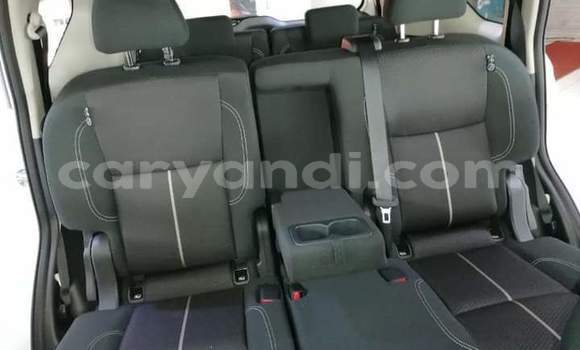 Acheter Occasion Voiture Nissan Terrano Blanc à Lusaka, Zambie Acheter Occasion Voiture Nissan Terrano Blanc à Lusaka, Zambie