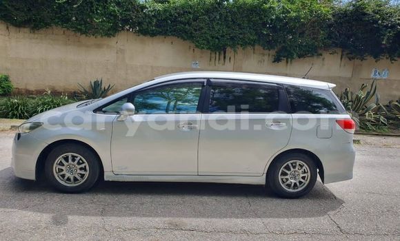 Nunua Ilio tumika Toyota Wish Fedha Gari ndani ya Lusaka nchini Zambia Nunua Ilio tumika Toyota Wish Fedha Gari ndani ya Lusaka nchini Zambia
