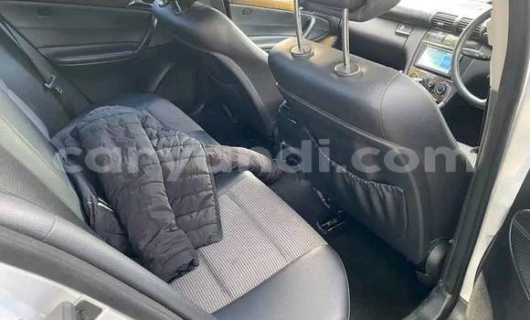 Nunua Ilio tumika Mercedes‒Benz C–Class Fedha Gari ndani ya Lusaka nchini Zambia Nunua Ilio tumika Mercedes‒Benz C–Class Fedha Gari ndani ya Lusaka nchini Zambia