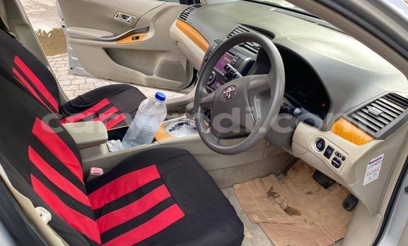 Nunua Ilio tumika Toyota Allion Fedha Gari ndani ya Lusaka nchini Zambia Nunua Ilio tumika Toyota Allion Fedha Gari ndani ya Lusaka nchini Zambia