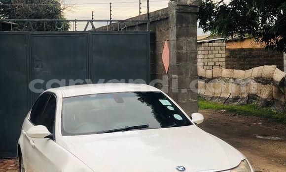 Acheter Occasion Voiture BMW 3–Series Blanc à Lusaka, Zambie
