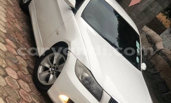 Nunua Ilio tumika BMW 3–Series Nyeupe Gari ndani ya Lusaka nchini Zambia Nunua Ilio tumika BMW 3–Series Nyeupe Gari ndani ya Lusaka nchini Zambia