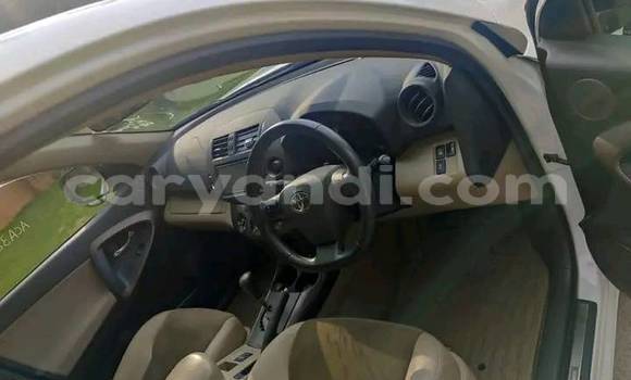 Nunua Ilio tumika Toyota Vanguard Nyeupe Gari ndani ya Lusaka nchini Zambia Nunua Ilio tumika Toyota Vanguard Nyeupe Gari ndani ya Lusaka nchini Zambia