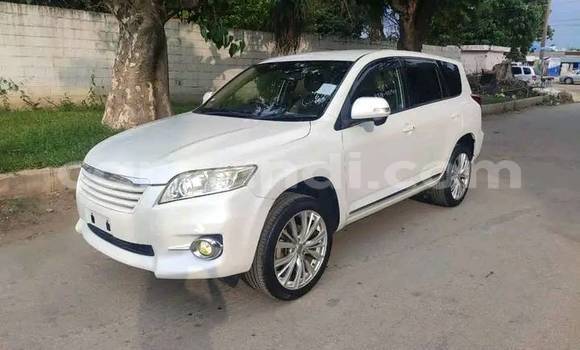 Nunua Ilio tumika Toyota Vanguard Nyeupe Gari ndani ya Lusaka nchini Zambia Nunua Ilio tumika Toyota Vanguard Nyeupe Gari ndani ya Lusaka nchini Zambia