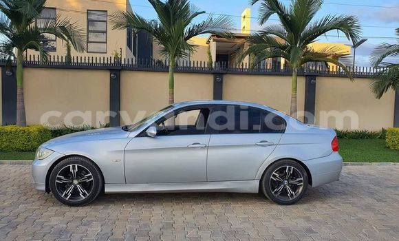 Tenga Tsaru BMW 3–Series Sirivha Mota in Lusaka in Zambia Tenga Tsaru BMW 3–Series Sirivha Mota in Lusaka in Zambia