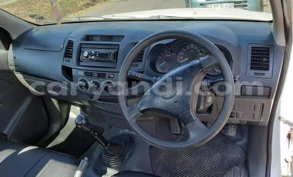 Acheter Occasion Voiture Toyota Hilux Blanc à Lusaka, Zambie Acheter Occasion Voiture Toyota Hilux Blanc à Lusaka, Zambie