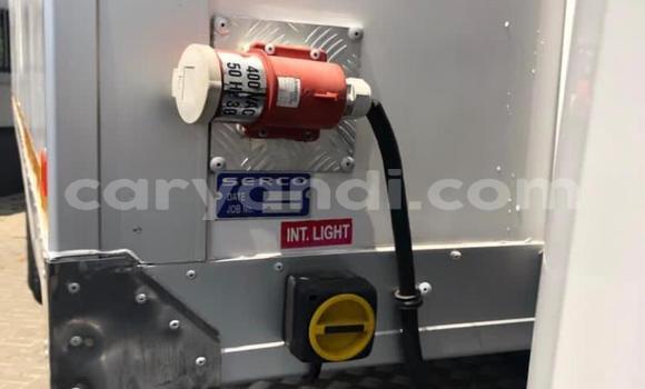 Acheter Occasion Utilitaire Scania R420 Blanc à Lusaka, Zambie Acheter Occasion Utilitaire Scania R420 Blanc à Lusaka, Zambie