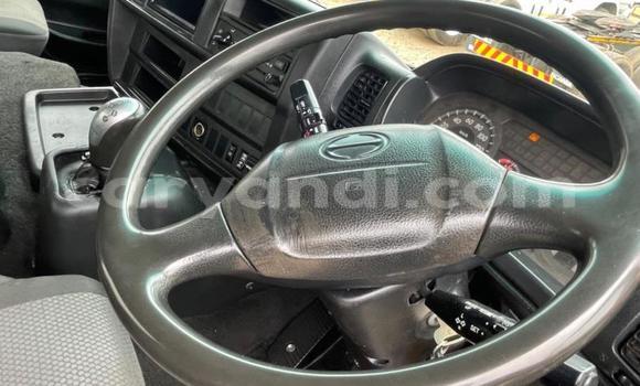 Acheter Occasion Utilitaire Hino 300 Series Blanc à Lusaka, Zambie Acheter Occasion Utilitaire Hino 300 Series Blanc à Lusaka, Zambie