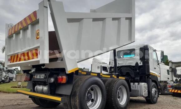 Acheter Occasion Utilitaire Hino 300 Series Blanc à Lusaka, Zambie Acheter Occasion Utilitaire Hino 300 Series Blanc à Lusaka, Zambie