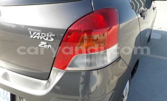 Acheter Occasion Voiture Toyota Yaris Gris à Lusaka, Zambie Acheter Occasion Voiture Toyota Yaris Gris à Lusaka, Zambie