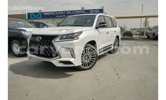 Nunua Imported Lexus LX Nyeupe Gari ndani ya Import - Dubai nchini Zambia Nunua Imported Lexus LX Nyeupe Gari ndani ya Import - Dubai nchini Zambia
