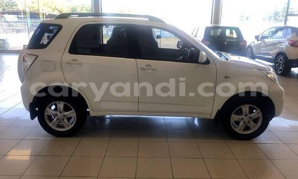 Acheter Occasion Voiture Daihatsu Terios Blanc à Lusaka, Zambie Acheter Occasion Voiture Daihatsu Terios Blanc à Lusaka, Zambie