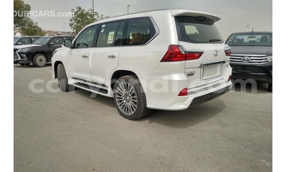 Nunua Imported Lexus LX Nyeupe Gari ndani ya Import - Dubai nchini Zambia Nunua Imported Lexus LX Nyeupe Gari ndani ya Import - Dubai nchini Zambia