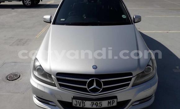 Acheter Occasion Voiture Mercedes-Benz C-Classe Gris à Lusaka, Zambie Acheter Occasion Voiture Mercedes-Benz C-Classe Gris à Lusaka, Zambie