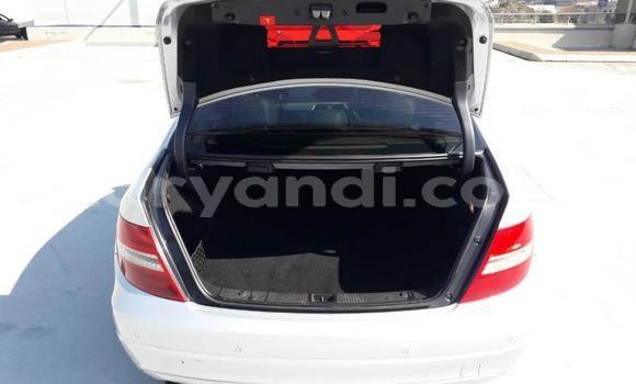 Acheter Occasion Voiture Mercedes-Benz C-Classe Gris à Lusaka, Zambie Acheter Occasion Voiture Mercedes-Benz C-Classe Gris à Lusaka, Zambie