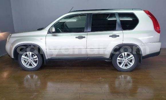 Acheter Occasion Voiture Nissan X–Trail Beige à Lusaka, Zambie Acheter Occasion Voiture Nissan X–Trail Beige à Lusaka, Zambie