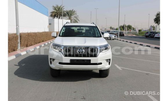 Acheter Import Voiture Toyota Prado Blanc à Import - Dubai, Zambie Acheter Import Voiture Toyota Prado Blanc à Import - Dubai, Zambie