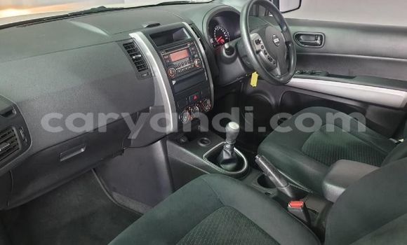 Acheter Occasion Voiture Nissan X–Trail Beige à Lusaka, Zambie Acheter Occasion Voiture Nissan X–Trail Beige à Lusaka, Zambie