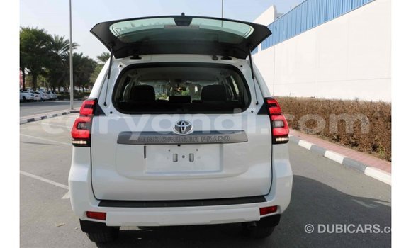 Acheter Import Voiture Toyota Prado Blanc à Import - Dubai, Zambie Acheter Import Voiture Toyota Prado Blanc à Import - Dubai, Zambie
