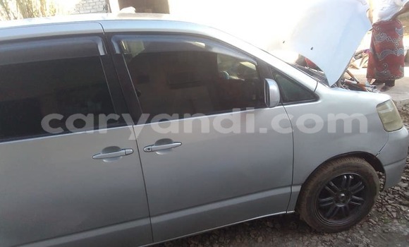 Nunua Ilio tumika Toyota Voxy Fedha Gari ndani ya Lusaka nchini Zambia
