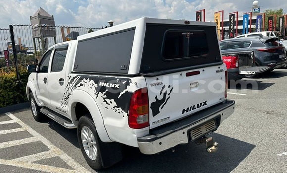 Acheter Occasion Voiture Toyota Hilux Blanc à Lusaka, Zambie Acheter Occasion Voiture Toyota Hilux Blanc à Lusaka, Zambie