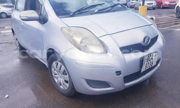 Acheter Occasion Voiture Toyota Vitz Gris à Lusaka, Zambie