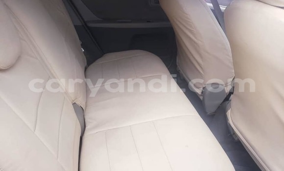 Acheter Occasion Voiture Toyota Vitz Gris à Lusaka, Zambie Acheter Occasion Voiture Toyota Vitz Gris à Lusaka, Zambie