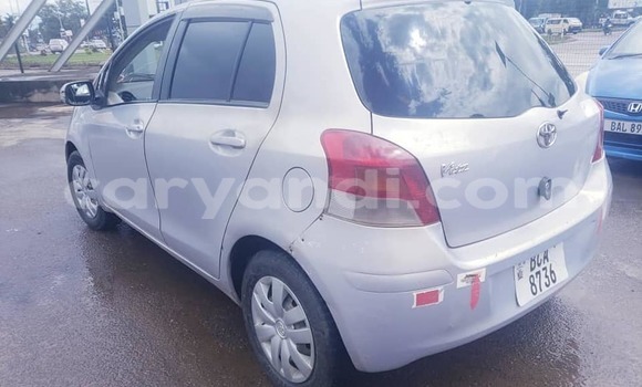 Acheter Occasion Voiture Toyota Vitz Gris à Lusaka, Zambie Acheter Occasion Voiture Toyota Vitz Gris à Lusaka, Zambie