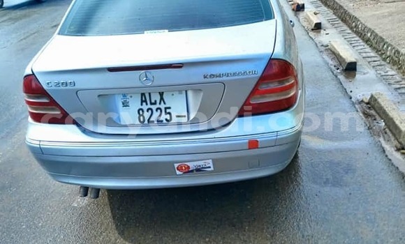 Acheter Occasion Voiture Mercedes‒Benz C–Class Gris à Lusaka, Zambie Acheter Occasion Voiture Mercedes‒Benz C–Class Gris à Lusaka, Zambie
