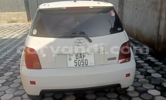 Acheter Occasion Voiture Toyota IST Blanc à Lusaka, Zambie Acheter Occasion Voiture Toyota IST Blanc à Lusaka, Zambie