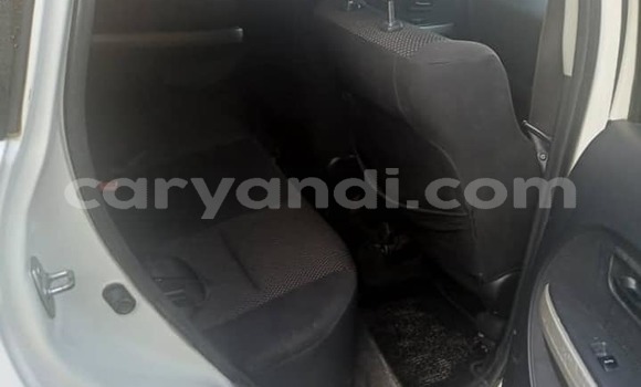 Acheter Occasion Voiture Toyota IST Blanc à Lusaka, Zambie Acheter Occasion Voiture Toyota IST Blanc à Lusaka, Zambie