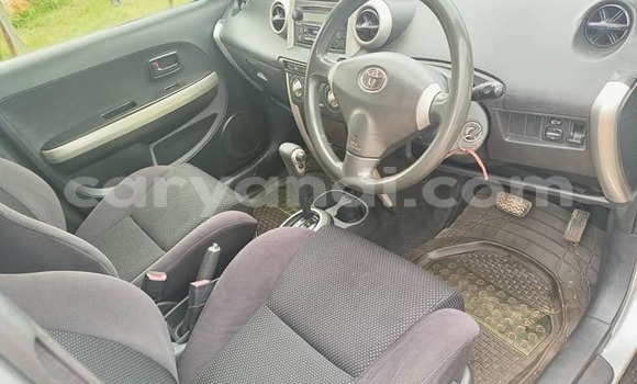 Acheter Occasion Voiture Toyota IST Gris à Lusaka, Zambie Acheter Occasion Voiture Toyota IST Gris à Lusaka, Zambie
