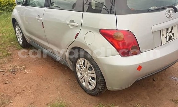 Acheter Occasion Voiture Toyota IST Gris à Lusaka, Zambie Acheter Occasion Voiture Toyota IST Gris à Lusaka, Zambie