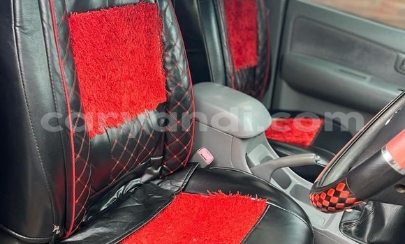 Acheter Occasion Voiture Toyota Hilux Gris à Lusaka, Zambie Acheter Occasion Voiture Toyota Hilux Gris à Lusaka, Zambie
